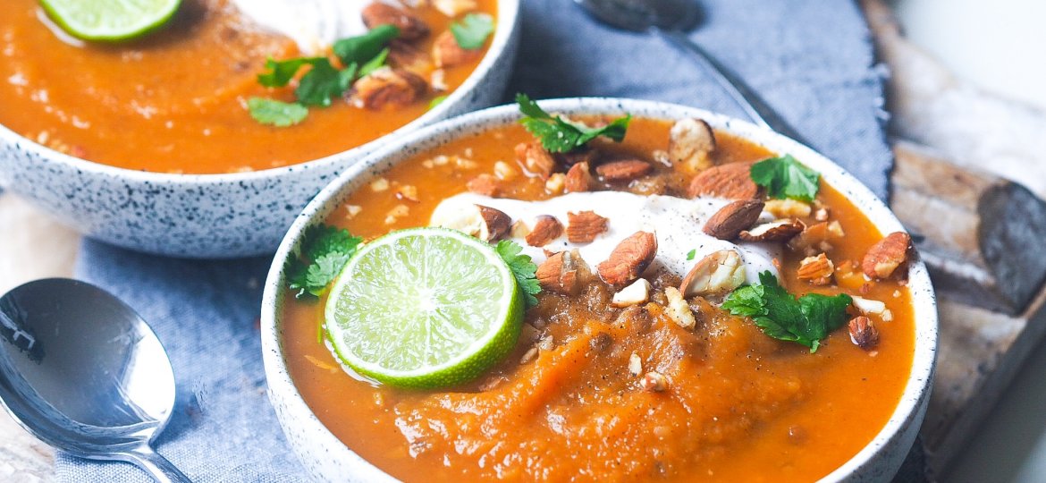 Spicy Carrot and Coriander Soup